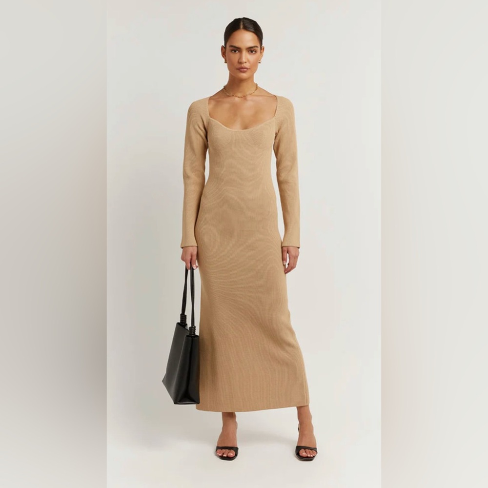 NWT Dissh Stride Butter Knit Midi Dress